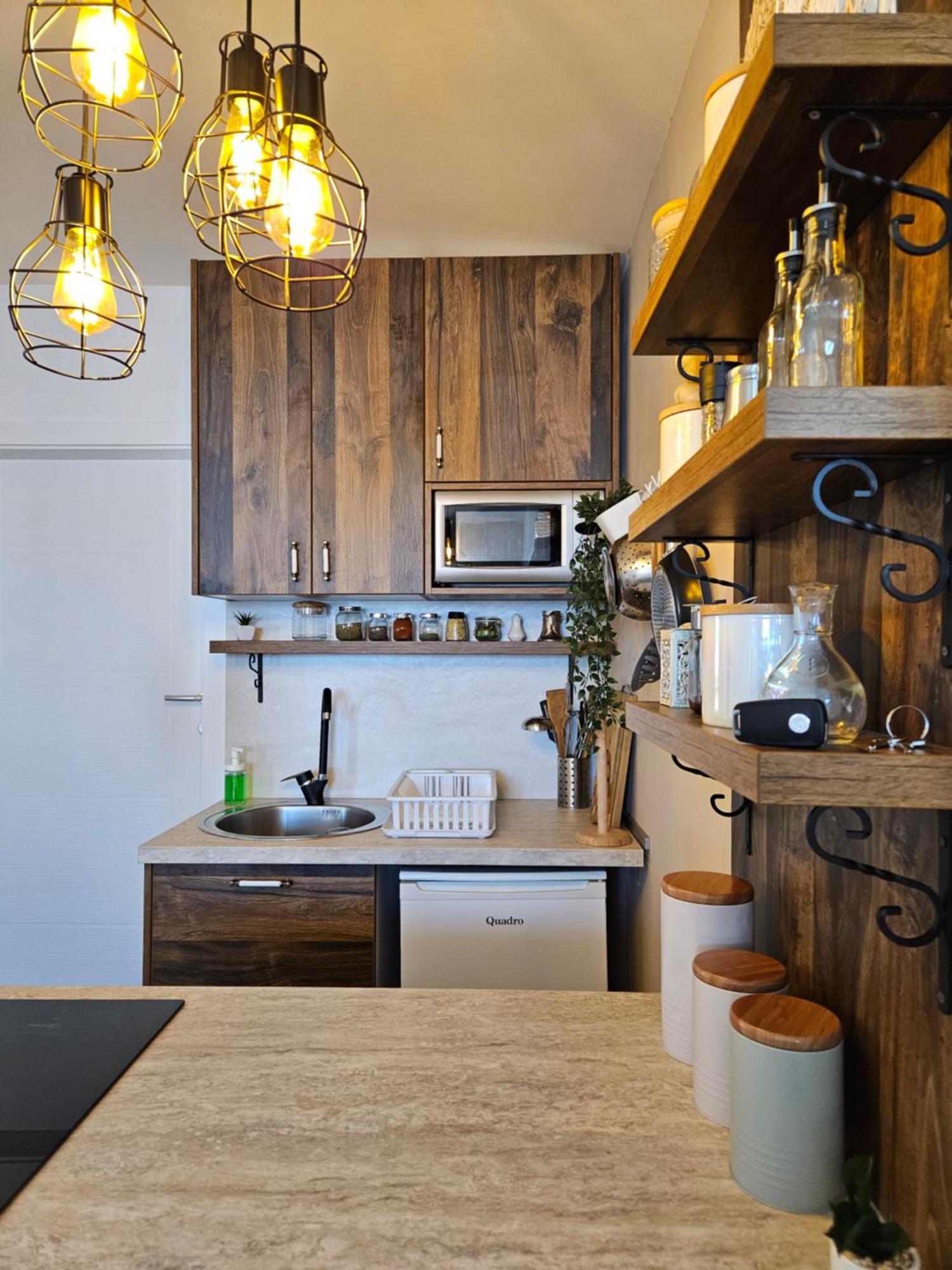 Apartmani Rustik ตริเปย์ซา ภายนอก รูปภาพ