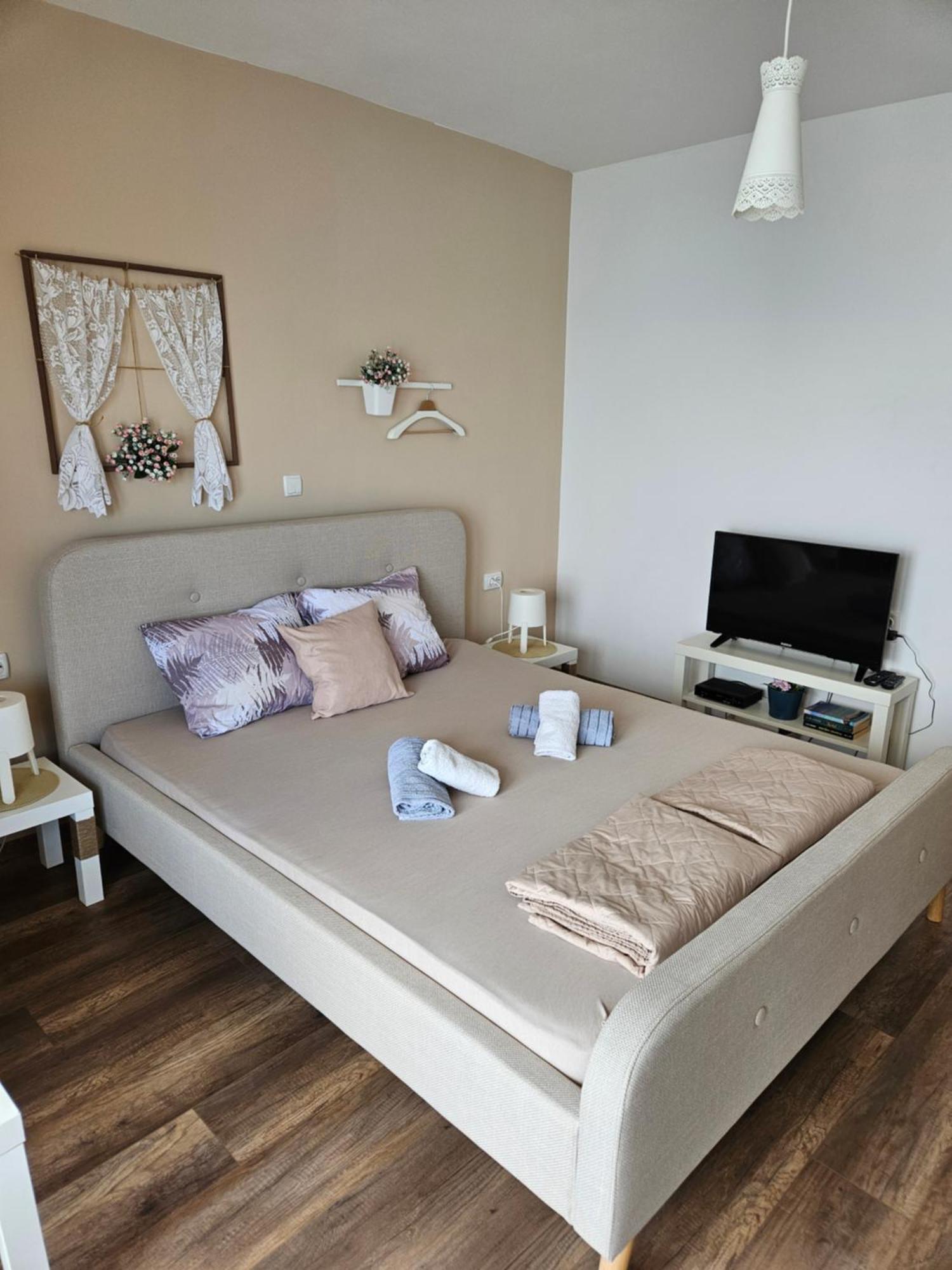 Apartmani Rustik ตริเปย์ซา ภายนอก รูปภาพ
